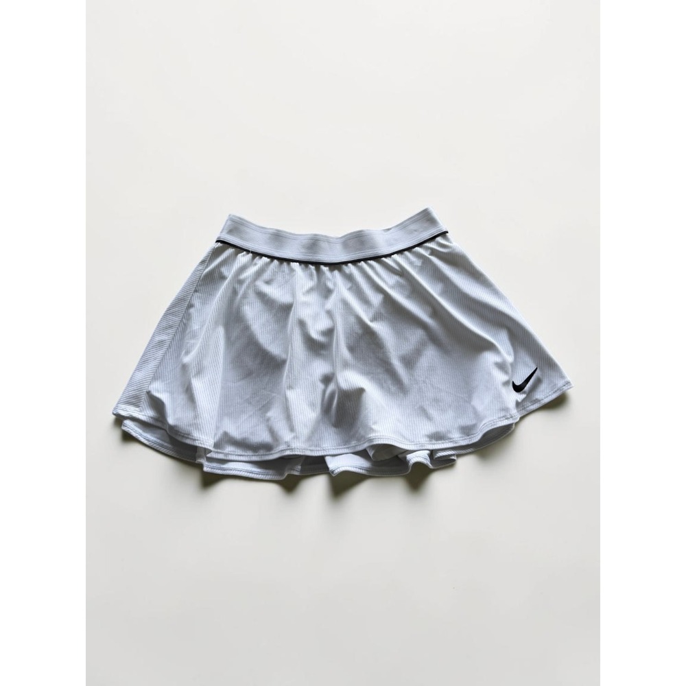 Nike Court Dri-FIT White Ribbed Tennis Skort Skirt Womens Medium Built-in Shorts